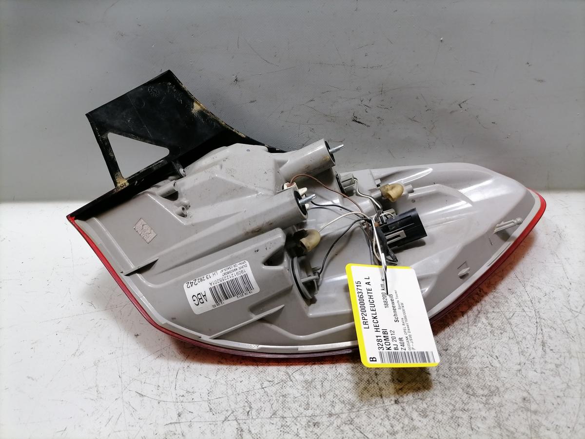 Opel Astra J Sportstourer original R&uuml;cklicht R&uuml;ckleuchte Schlussleuchte links Kombi Bj.2012